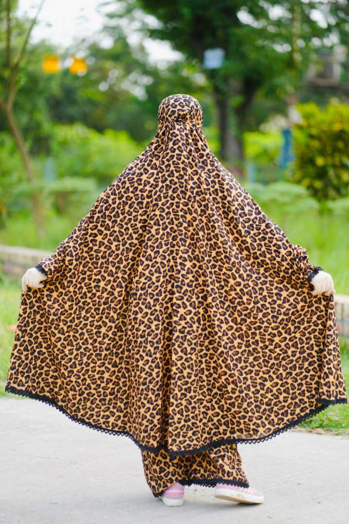খিমার,প্লাজু,সেট,