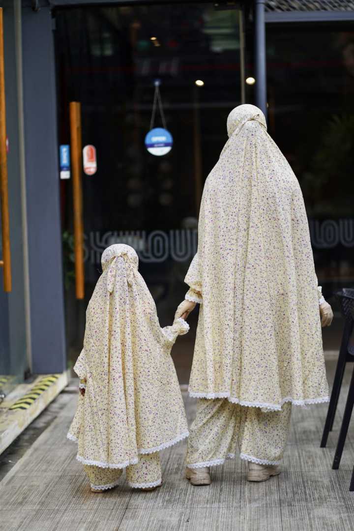 MOTHER,&,DAUGHTER,KHIMAR,KOMBO