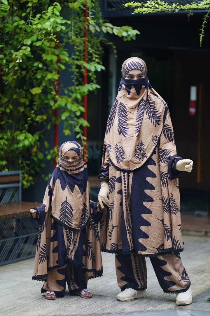 MOTHER,&,DAUGHTER,KHIMAR,KOMBO